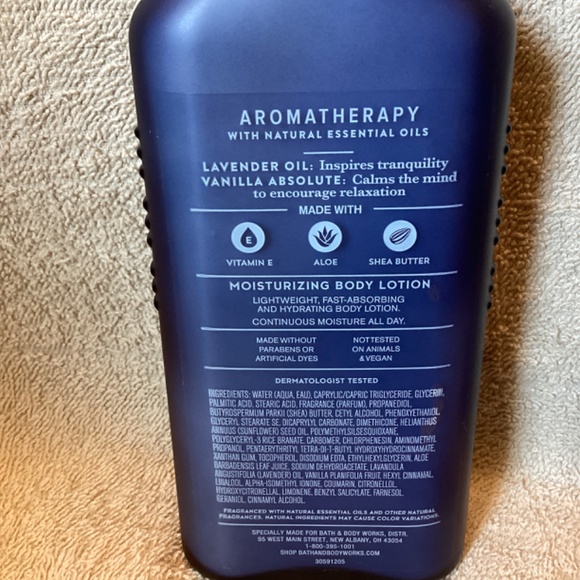 Bath & Body Works Aromatherapy SLEEP Lavender + Vanilla Body Wash - Picture 3 of 4
